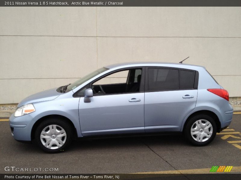  2011 Versa 1.8 S Hatchback Arctic Blue Metallic