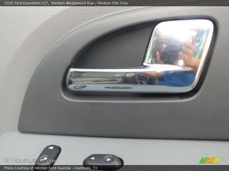 Medium Wedgewood Blue / Medium Flint Grey 2005 Ford Expedition XLT