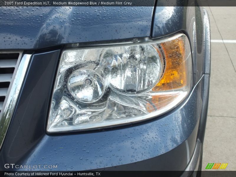 Medium Wedgewood Blue / Medium Flint Grey 2005 Ford Expedition XLT
