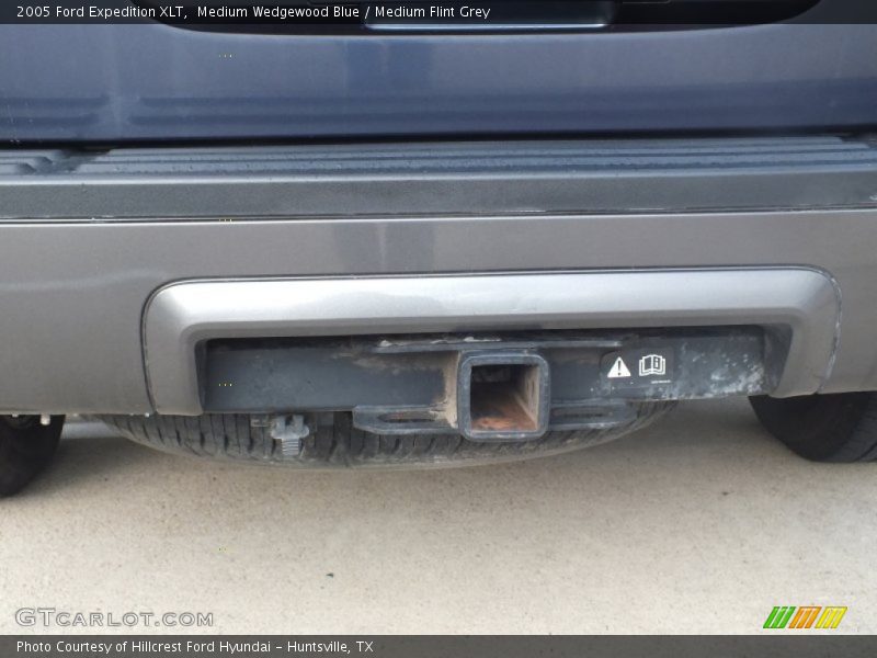 Medium Wedgewood Blue / Medium Flint Grey 2005 Ford Expedition XLT