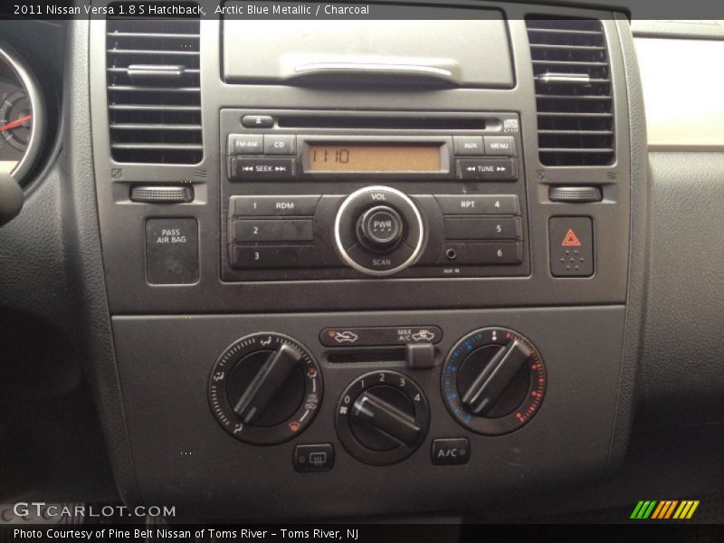 Controls of 2011 Versa 1.8 S Hatchback