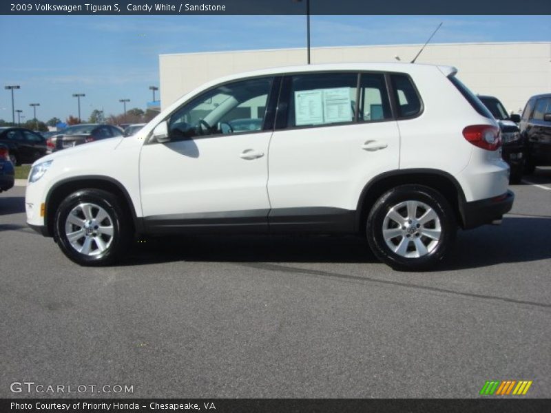 Candy White / Sandstone 2009 Volkswagen Tiguan S
