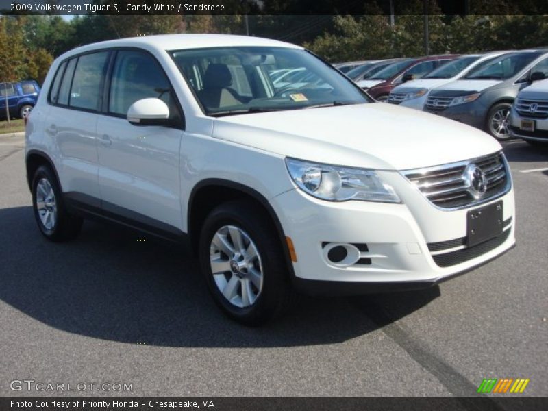 Candy White / Sandstone 2009 Volkswagen Tiguan S
