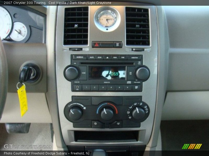 Cool Vanilla / Dark Khaki/Light Graystone 2007 Chrysler 300 Touring
