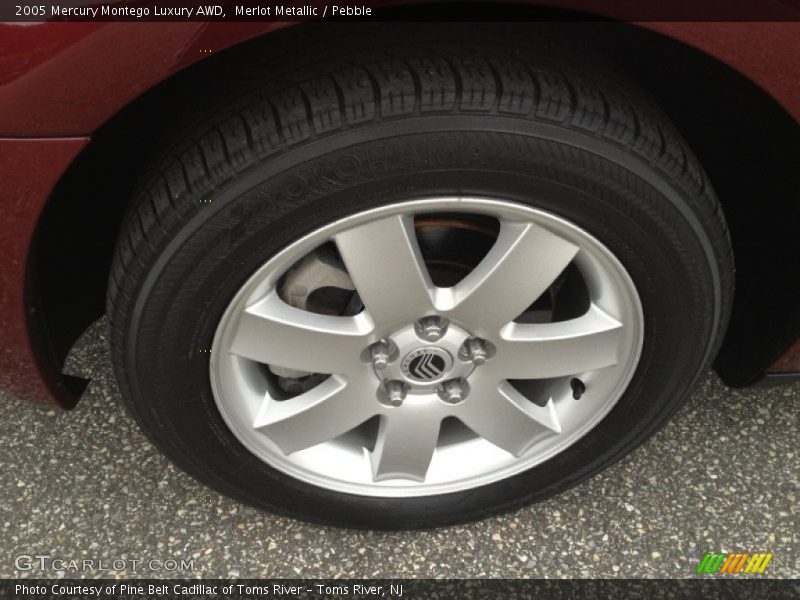  2005 Montego Luxury AWD Wheel