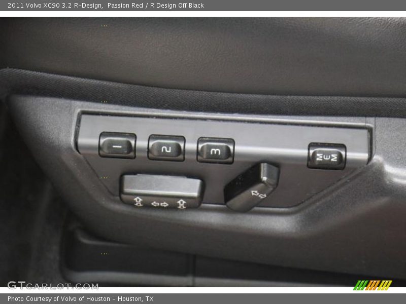Controls of 2011 XC90 3.2 R-Design