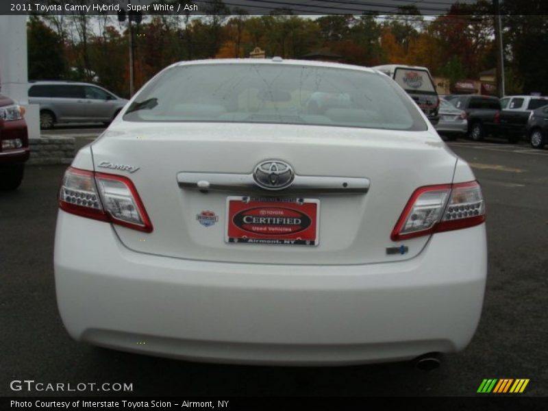 Super White / Ash 2011 Toyota Camry Hybrid