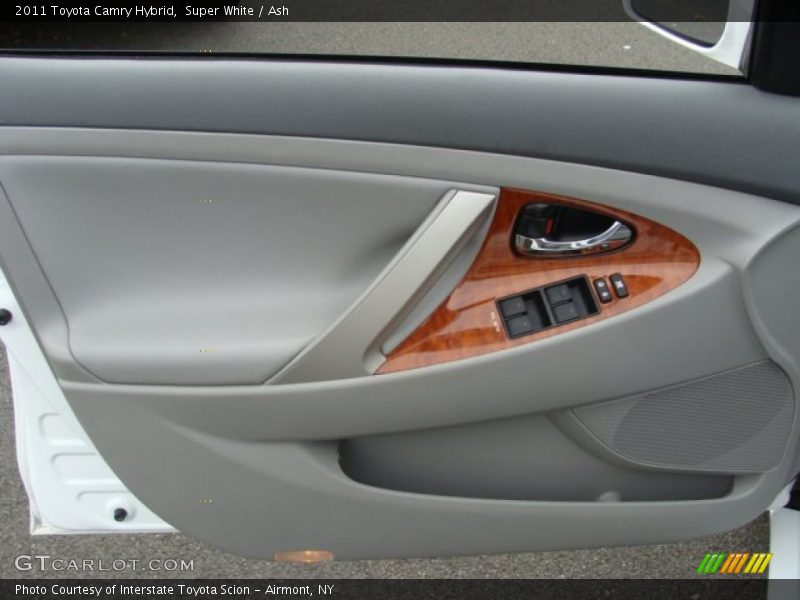 Super White / Ash 2011 Toyota Camry Hybrid