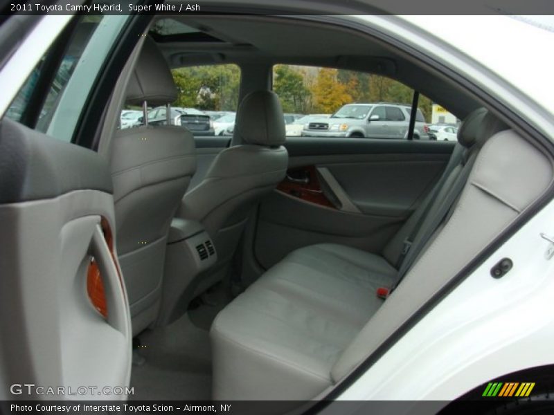 Super White / Ash 2011 Toyota Camry Hybrid