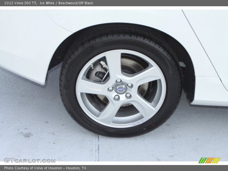 Ice White / Beechwood/Off Black 2013 Volvo S60 T5