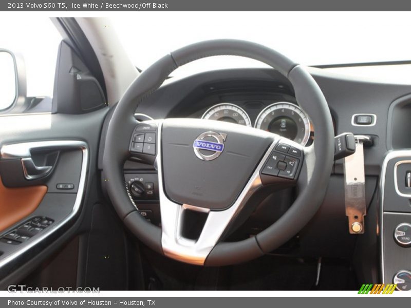 Ice White / Beechwood/Off Black 2013 Volvo S60 T5