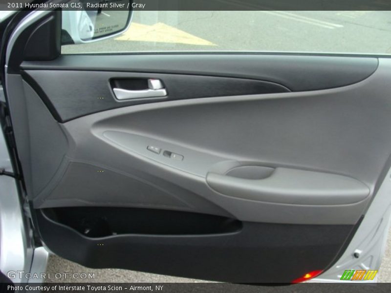 Radiant Silver / Gray 2011 Hyundai Sonata GLS