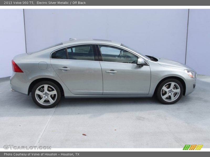Electric Silver Metallic / Off Black 2013 Volvo S60 T5