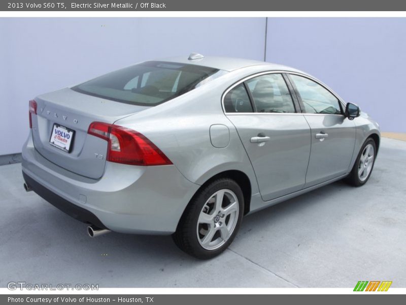 Electric Silver Metallic / Off Black 2013 Volvo S60 T5