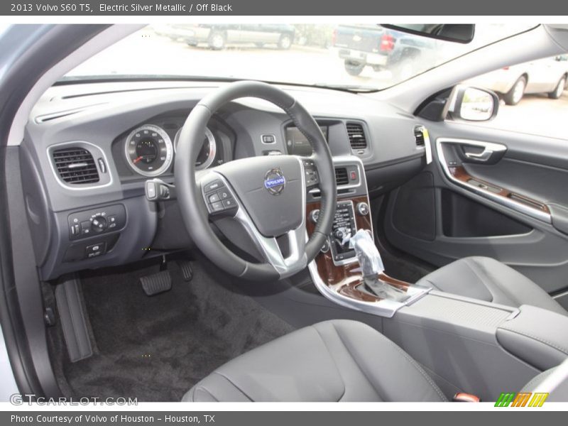 Electric Silver Metallic / Off Black 2013 Volvo S60 T5