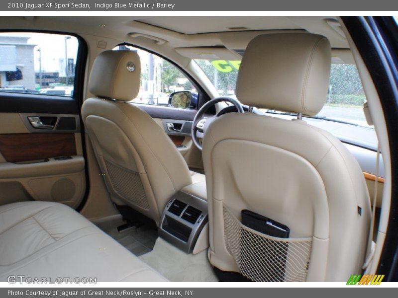 Indigo Blue Metallic / Barley 2010 Jaguar XF Sport Sedan