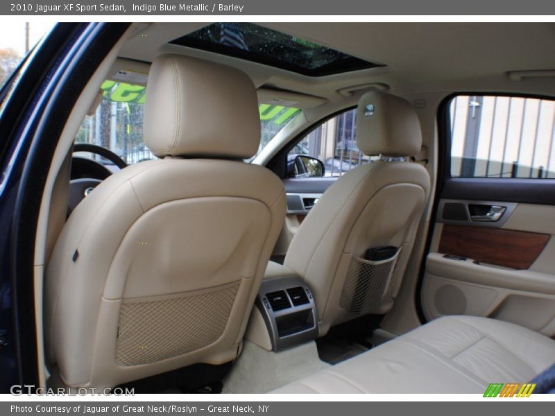 Indigo Blue Metallic / Barley 2010 Jaguar XF Sport Sedan