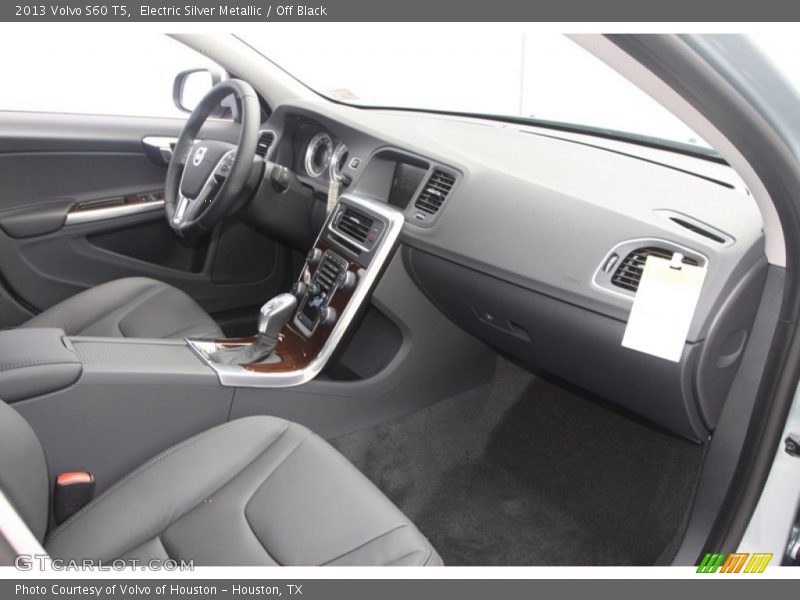 Electric Silver Metallic / Off Black 2013 Volvo S60 T5