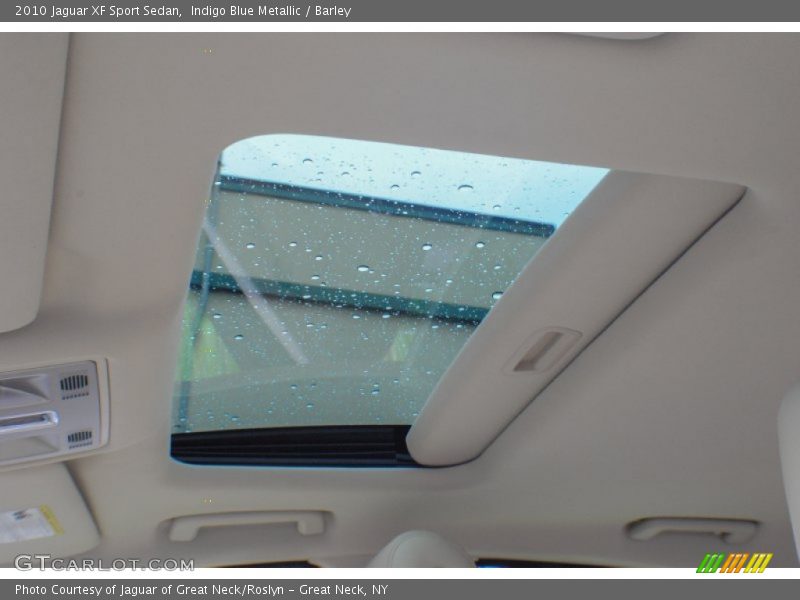 Indigo Blue Metallic / Barley 2010 Jaguar XF Sport Sedan