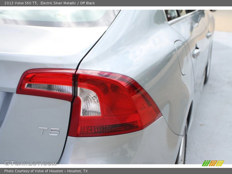 Electric Silver Metallic / Off Black 2013 Volvo S60 T5