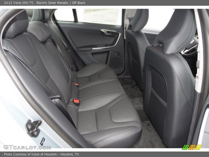 Electric Silver Metallic / Off Black 2013 Volvo S60 T5