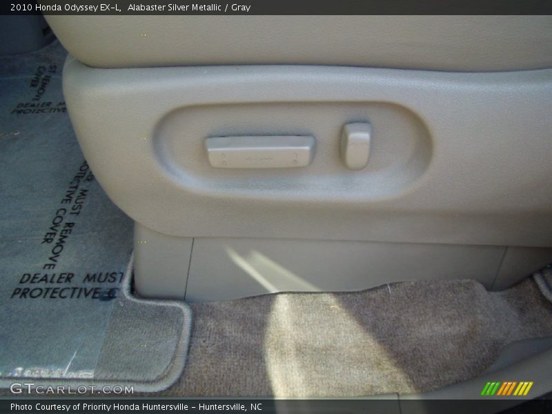 Alabaster Silver Metallic / Gray 2010 Honda Odyssey EX-L