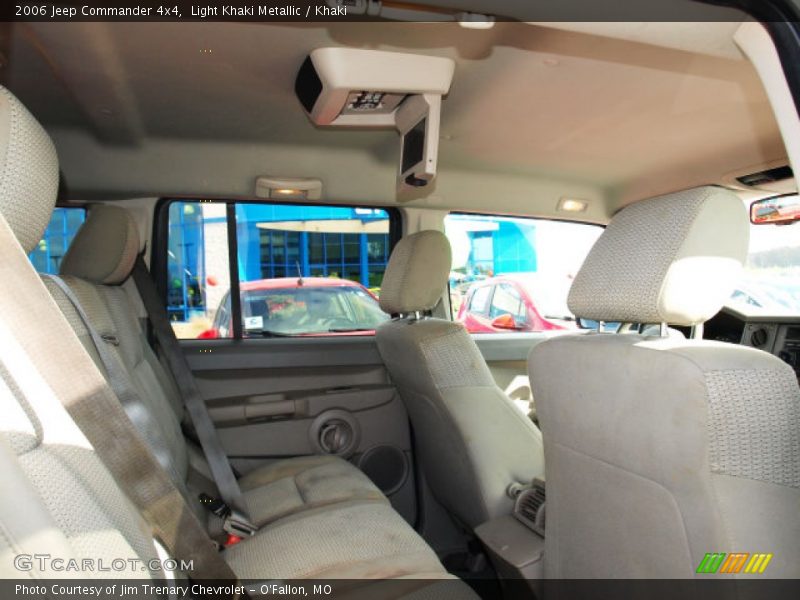 Light Khaki Metallic / Khaki 2006 Jeep Commander 4x4