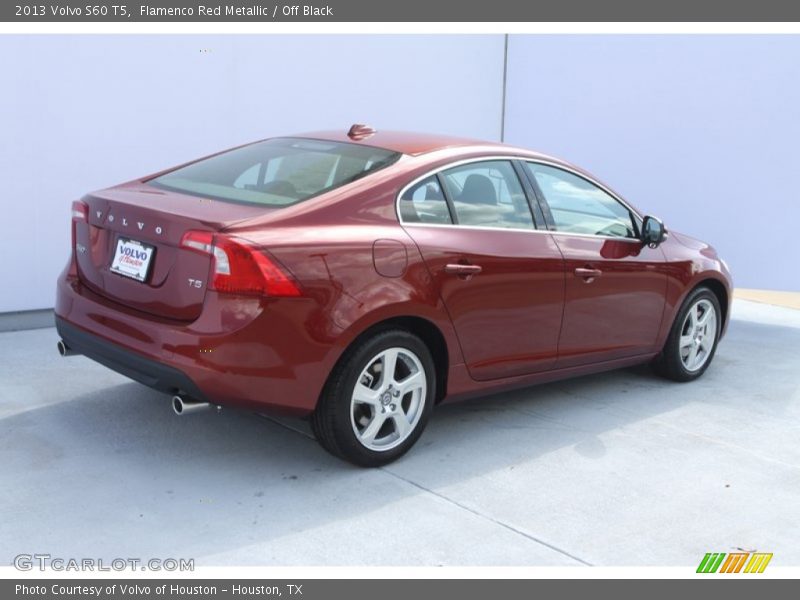 Flamenco Red Metallic / Off Black 2013 Volvo S60 T5