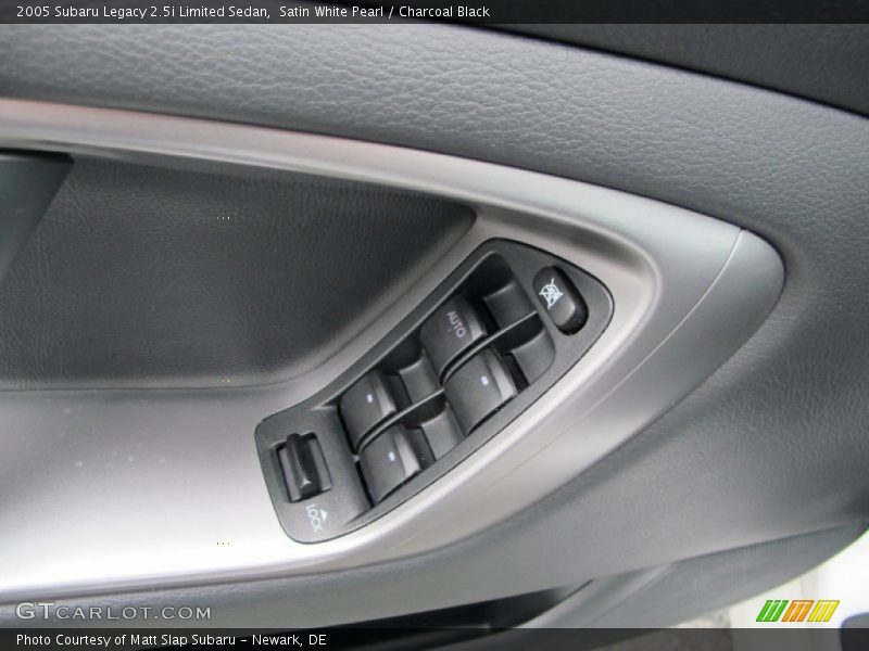 Satin White Pearl / Charcoal Black 2005 Subaru Legacy 2.5i Limited Sedan