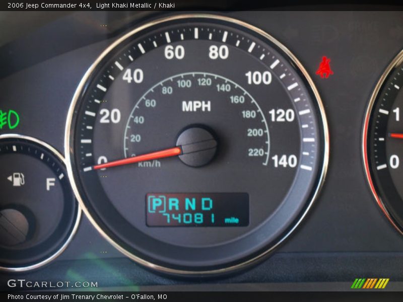 Light Khaki Metallic / Khaki 2006 Jeep Commander 4x4