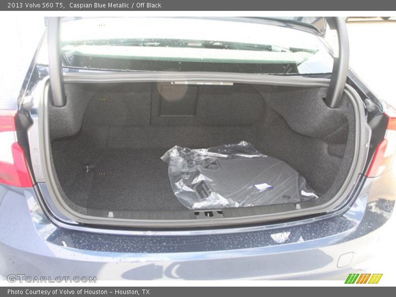 Caspian Blue Metallic / Off Black 2013 Volvo S60 T5