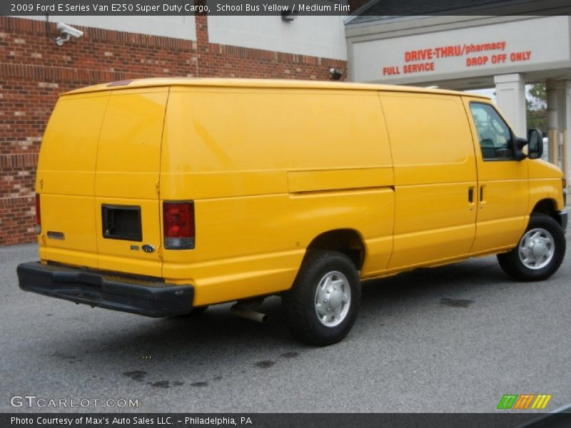 School Bus Yellow / Medium Flint 2009 Ford E Series Van E250 Super Duty Cargo