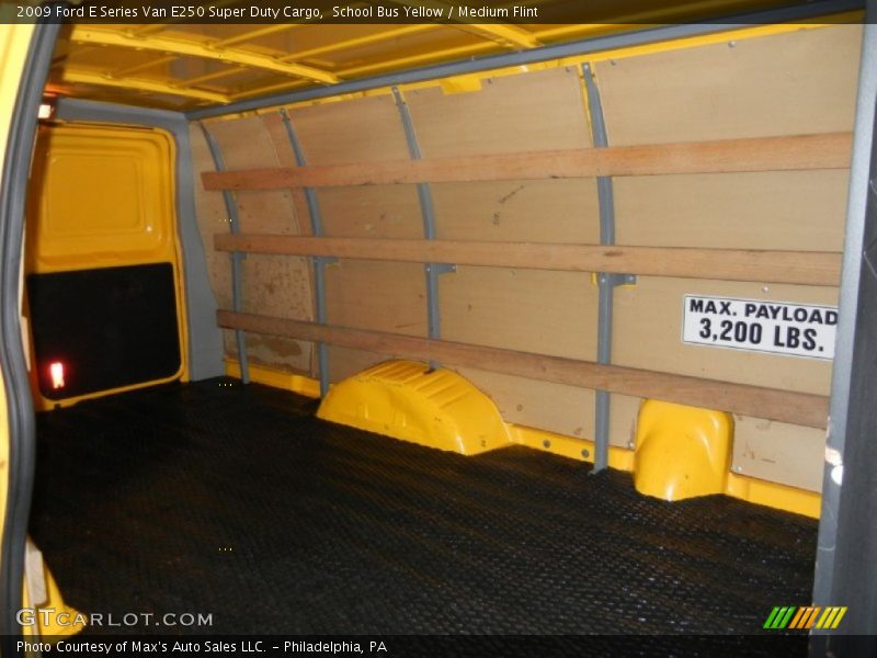 School Bus Yellow / Medium Flint 2009 Ford E Series Van E250 Super Duty Cargo