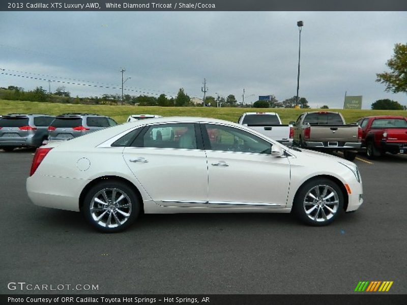  2013 XTS Luxury AWD White Diamond Tricoat