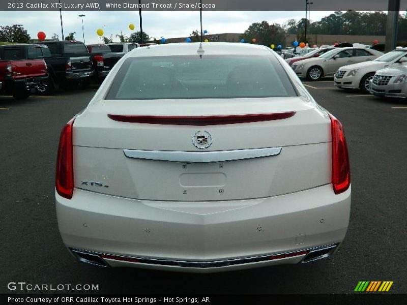 White Diamond Tricoat / Shale/Cocoa 2013 Cadillac XTS Luxury AWD