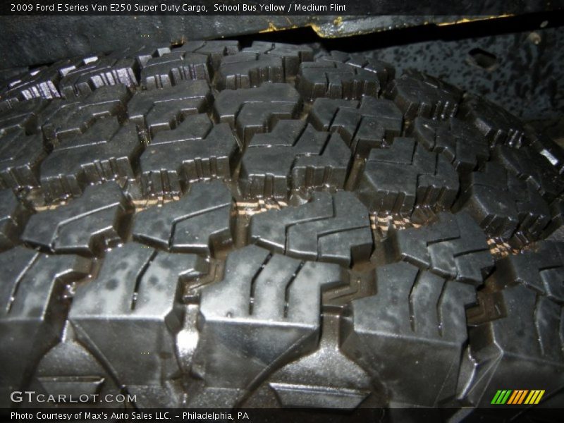 School Bus Yellow / Medium Flint 2009 Ford E Series Van E250 Super Duty Cargo