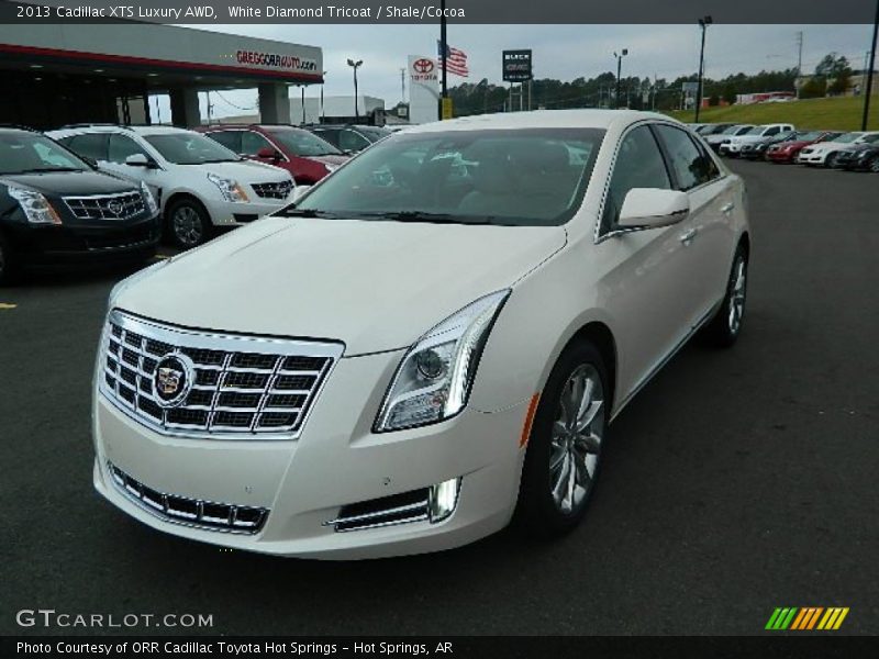 White Diamond Tricoat / Shale/Cocoa 2013 Cadillac XTS Luxury AWD