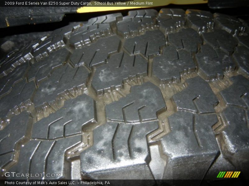 School Bus Yellow / Medium Flint 2009 Ford E Series Van E250 Super Duty Cargo