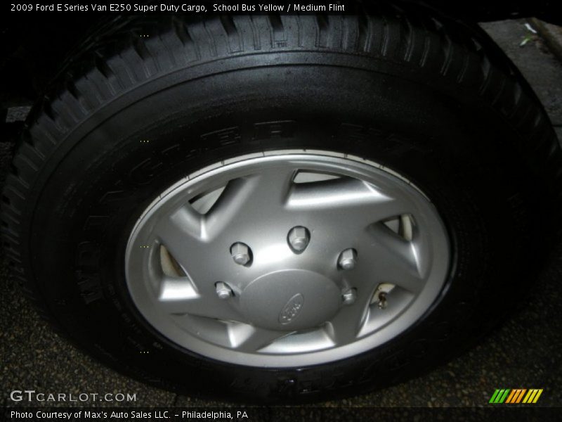 School Bus Yellow / Medium Flint 2009 Ford E Series Van E250 Super Duty Cargo