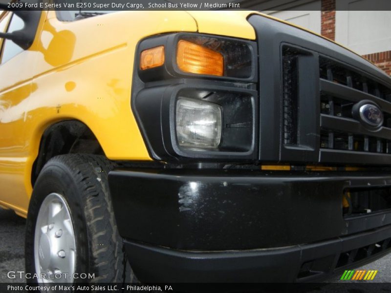 School Bus Yellow / Medium Flint 2009 Ford E Series Van E250 Super Duty Cargo