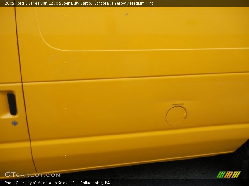 School Bus Yellow / Medium Flint 2009 Ford E Series Van E250 Super Duty Cargo