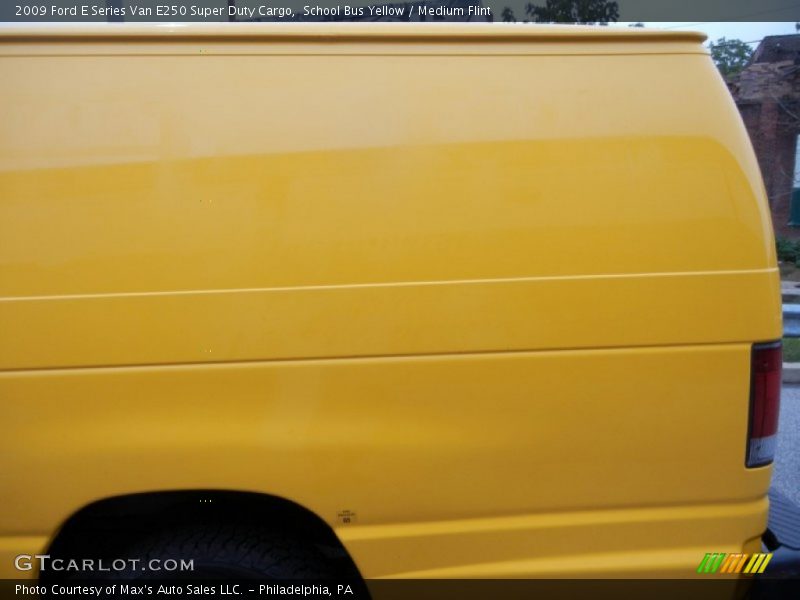School Bus Yellow / Medium Flint 2009 Ford E Series Van E250 Super Duty Cargo