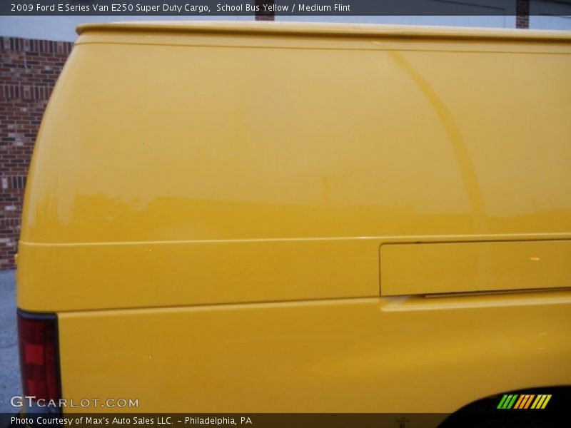 School Bus Yellow / Medium Flint 2009 Ford E Series Van E250 Super Duty Cargo