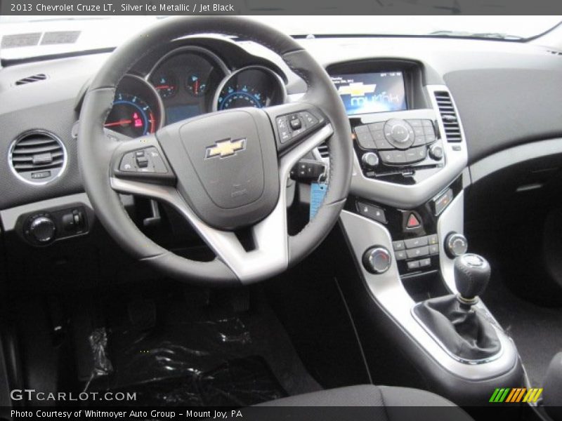 Dashboard of 2013 Cruze LT