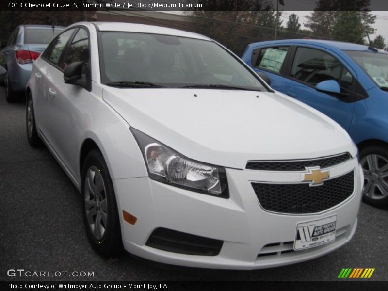 Summit White / Jet Black/Medium Titanium 2013 Chevrolet Cruze LS