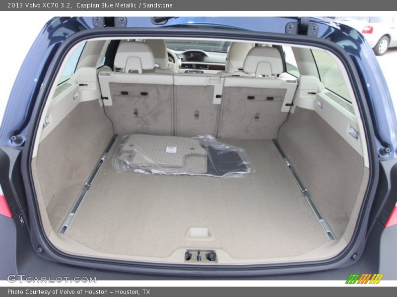  2013 XC70 3.2 Trunk