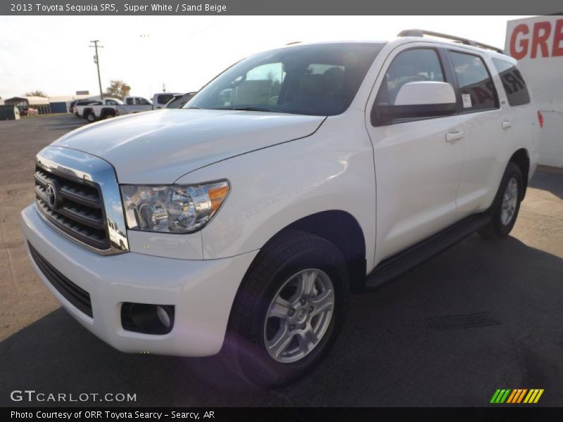 Super White / Sand Beige 2013 Toyota Sequoia SR5