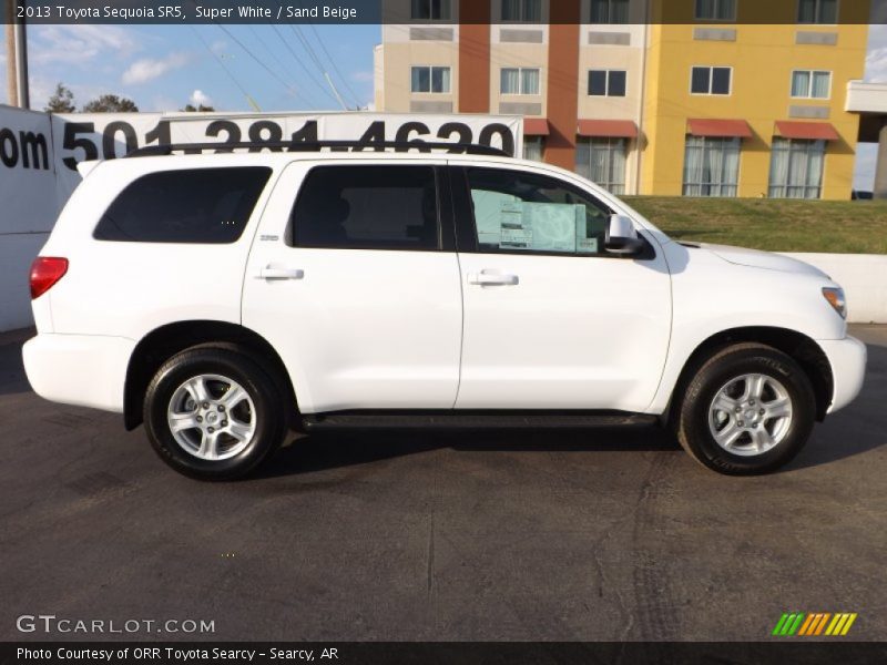 Super White / Sand Beige 2013 Toyota Sequoia SR5