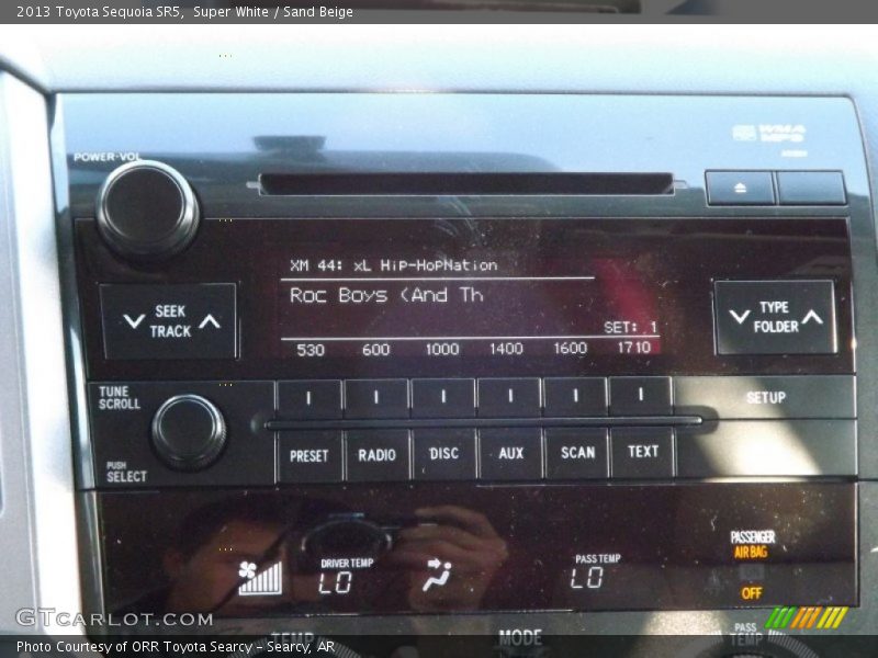 Super White / Sand Beige 2013 Toyota Sequoia SR5