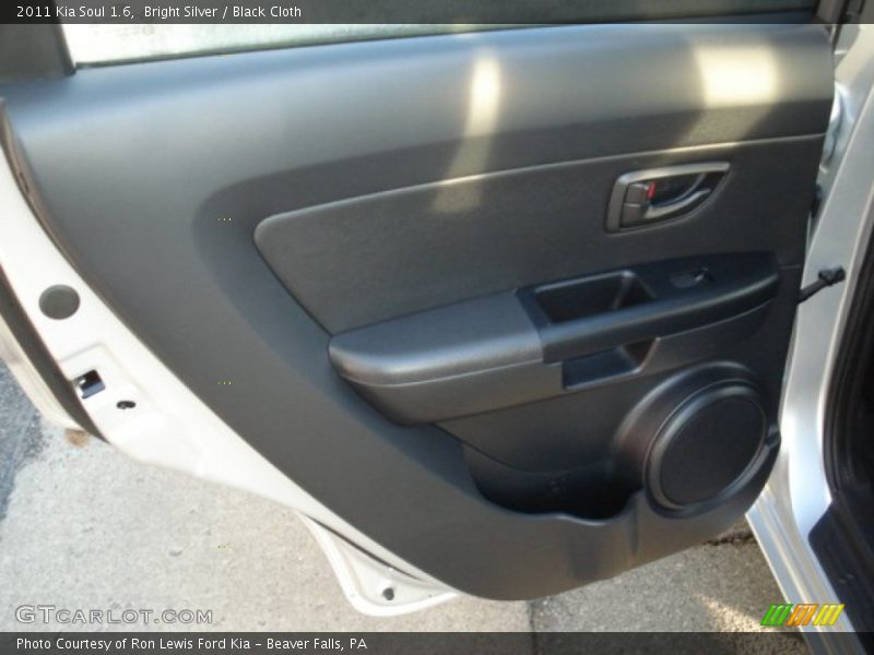 Bright Silver / Black Cloth 2011 Kia Soul 1.6